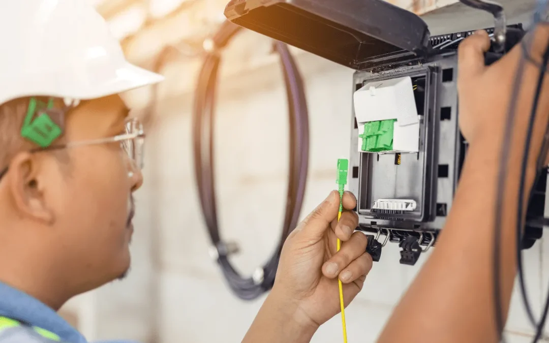Où placer son boîtier fibre optique pour une installation optimale ?