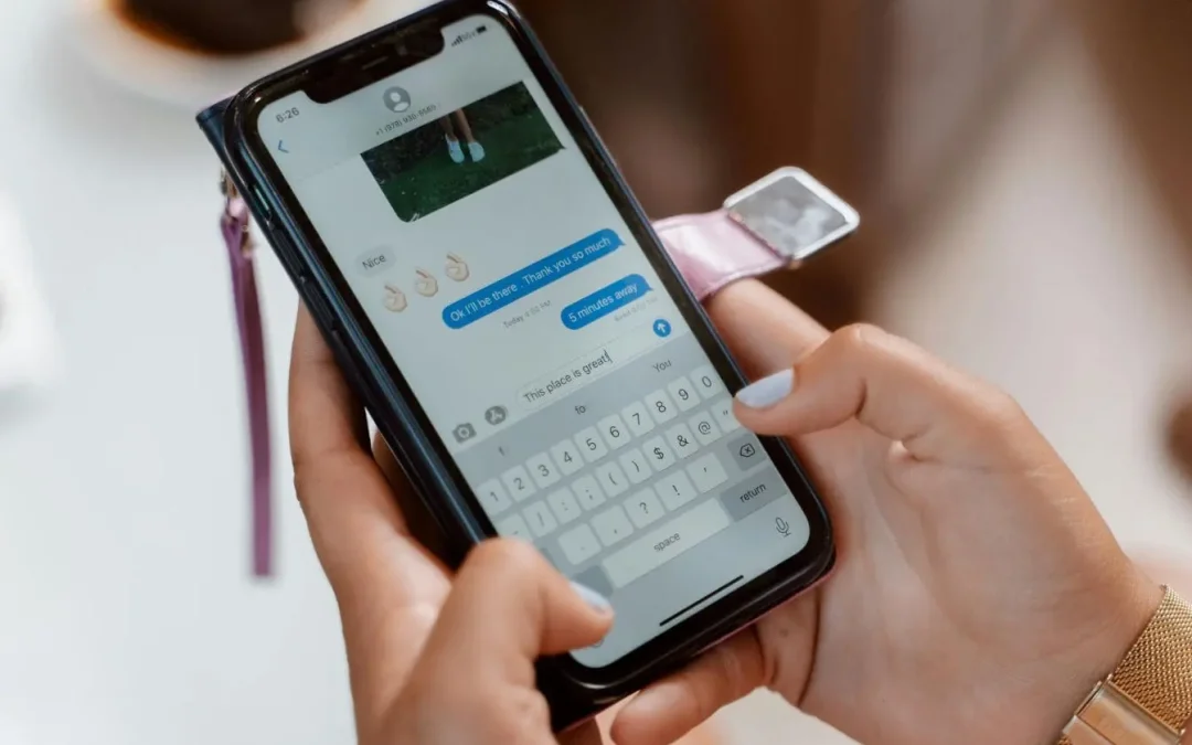 Comment envoyer un GIF par SMS : guide complet iPhone et Android