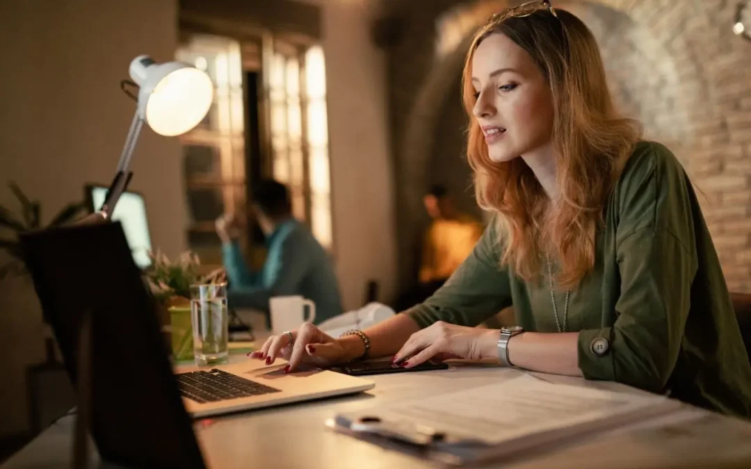 Qu&rsquo;est-ce que le UGC (User Generated Content) marketing ? Définition et enjeux