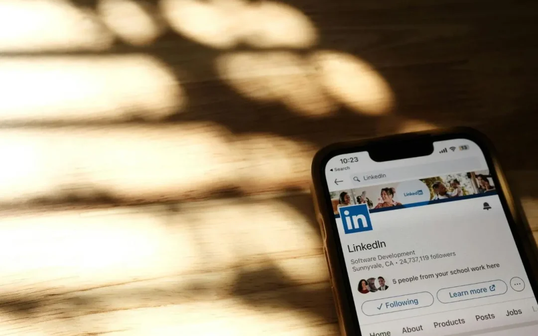 Comment optimiser son profil LinkedIn pour prospecter ? Le guide complet pour convertir