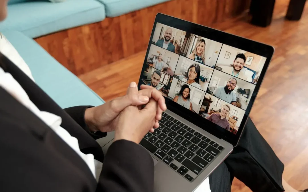 Comment créer une communauté en ligne engagée et durable en 2026 ?